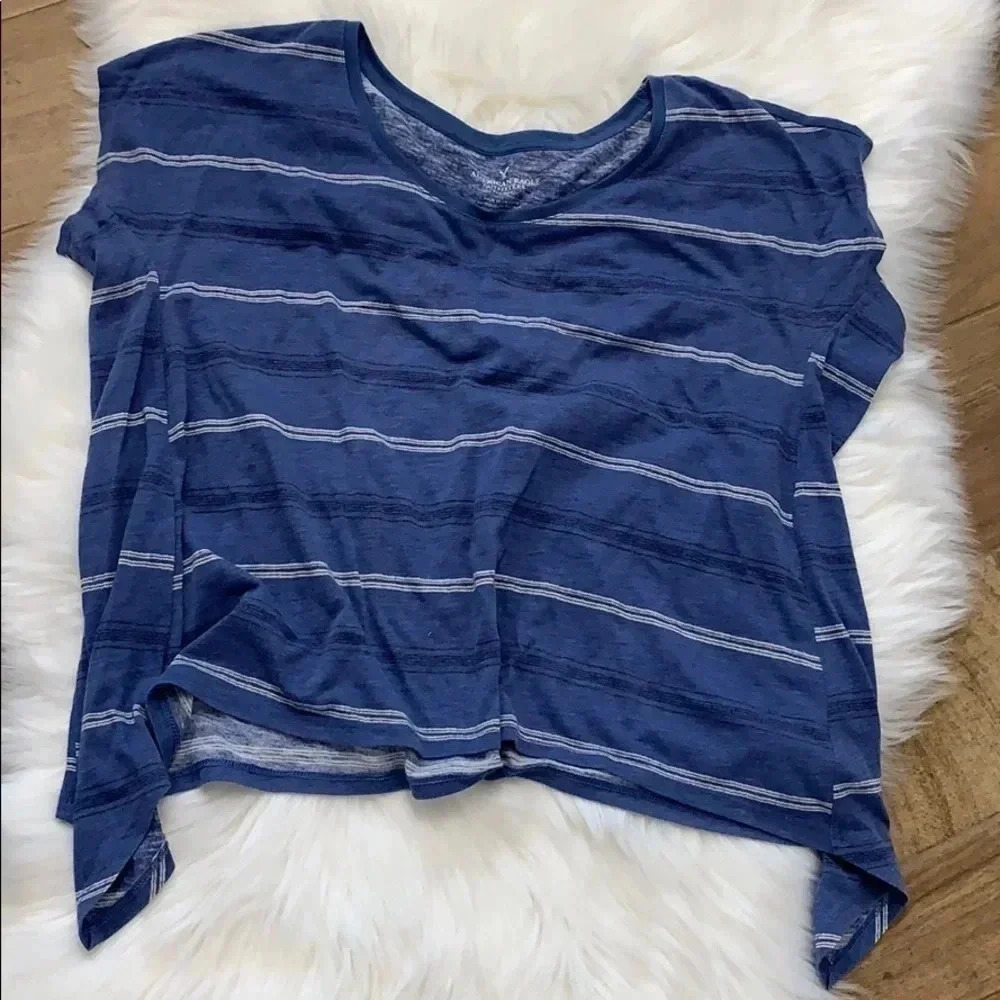 𝅺AMERICAN Eagle striped Tee